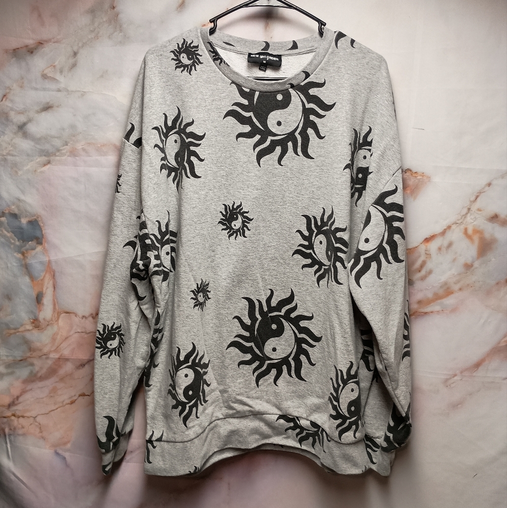 New Girl Order Yin Yang‎ Graphic Oversized Sweatshirt